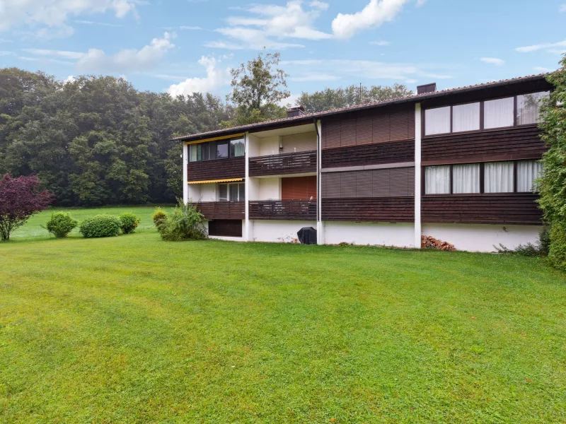 Ansicht - Wohnung kaufen in Gmund am Tegernsee - Schön geschnittene 2-Zi.-Maisonettewohnung in einer gepflegten Parkanlage von Gmund a. Tegernsee