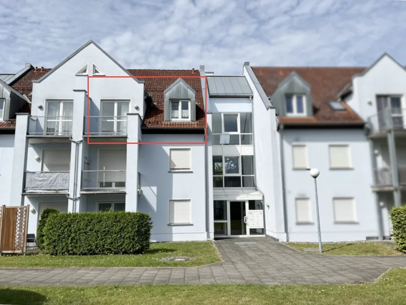 Wohnung - Wohnung kaufen in Kronach - Bezugsfreies Appartement mit Balkon und Tiefgaragenstellplatz in Kronach am Kreuzberg