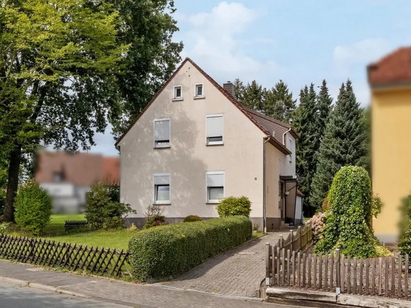 Titelbild - Haus kaufen in Herford - Einfamilienhaus in zentraler  Lage von Herford