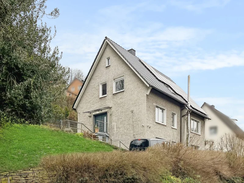 Titelbild - Haus kaufen in Wetter (Ruhr) - Modernisiertes, freistehendes Mehrgenerationenhaus in ruhiger Wohnlage von Wetter-Wengern