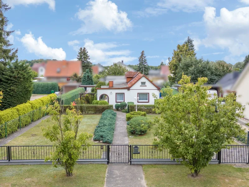 Herzlich Willkommen  - Haus kaufen in Strausberg - Top Angebot- ca. 800 m² Grundstück mit Bungalow in exzellenter Lage in Strausberg