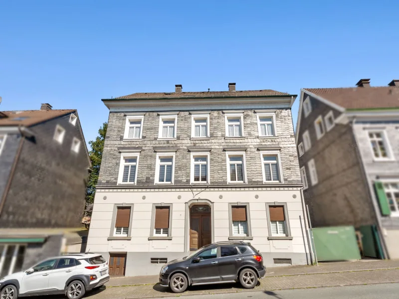 Hauptbild - Haus kaufen in Wuppertal - Mehrfamilienhaus mit kleinem Hinterhaus als Kapitalanlage in Wuppertal-Barmen