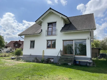 Außenansicht - Haus kaufen in Haag - Idyllisches wohnen in modernem Einfamilienhaus im südlichen Landkreis von Bayreuth