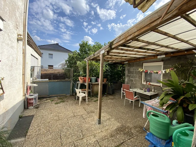 Titel - Haus kaufen in Bingen am Rhein - Sanierungsobjekt mit Potenzial in Bingen-Büdesheim