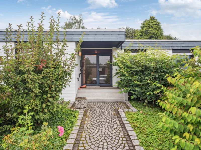 Titel - Haus kaufen in Niederkrüchten - Reserviert! Schöner Bungalow mit tollem Garten in Niederkrüchten Brempt