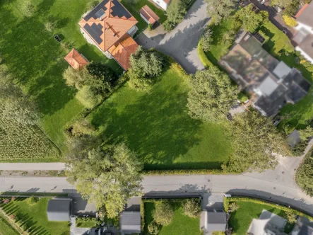 Ansicht Luftaufnahme - Grundstück kaufen in Straßlach-Dingharting - Freies Baugrundstück zur Neubebauung mit einem Einzelhaus in Hailafing bei Straßlach-Großdingharting