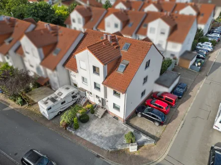 Titelbild - Haus kaufen in Leimen - Eine interessante Doppelhaushälfte auf einem Eckgrundstück in Leimen