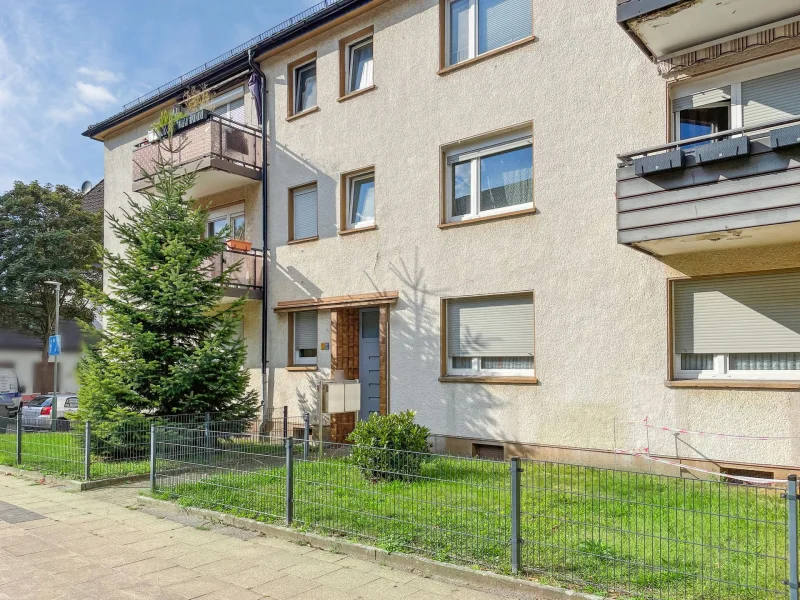 Hausansicht - Wohnung kaufen in Essen - Modernisierte 3-Zimmer-Eigentumswohnung in ruhiger Lage von Essen-Borbeck