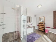 Badezimmer Ansicht 2