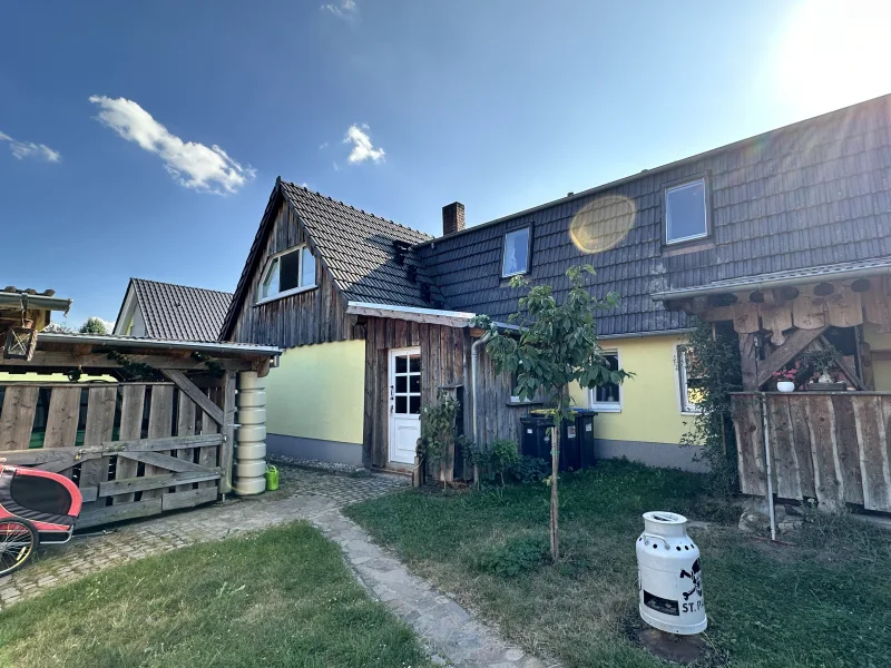 20240829_143037101_iOS - Haus kaufen in Großweitzschen - Großzügige Doppelhaushälfte mit modernem Anbau in ruhiger und grüner Lage von Großweitzschen