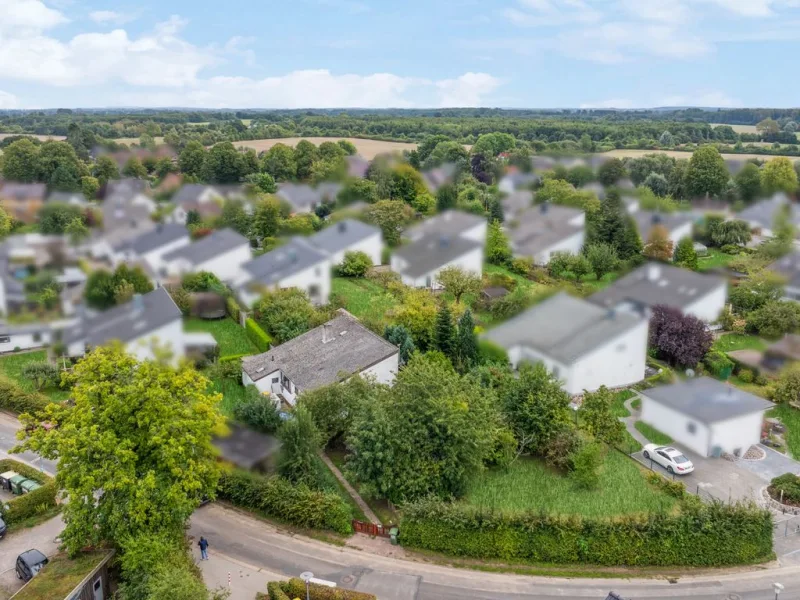 Objektansicht - Haus kaufen in Heikendorf - Großzügiges Einfamilienhaus in ruhiger Lage von Heikendorf