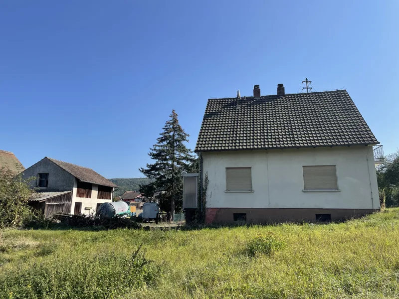 Außenansicht Grundstück  - Grundstück kaufen in Buttenheim - Ein ca. 1.118 m² großes Grundstück mit Altbestand im schönen Gunzendorf/Buttenheim zum Kauf