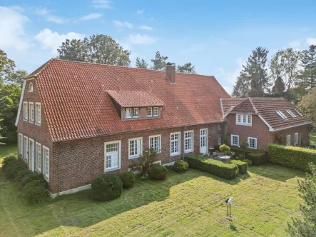 Außenansicht - Haus kaufen in Dülmen - Liebhaberstück: Wunderschönes, historisches Landhaus in zentraler Lage von Dülmen-Hiddingsel