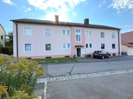 Ansicht - Wohnung kaufen in Roding - Top Gelegenheit - Freie, gemütliche 2-Zimmer-Dachgeschoss-Wohnung in Zentrumsnähe von Roding