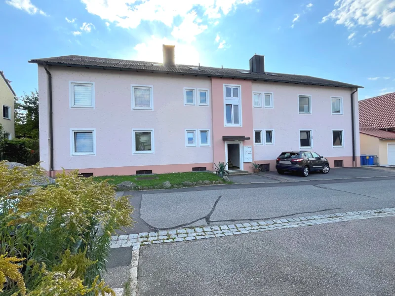 Ansicht - Wohnung kaufen in Roding - Top Gelegenheit - Freie, gemütliche 2-Zimmer-Dachgeschoss-Wohnung in Zentrumsnähe von Roding