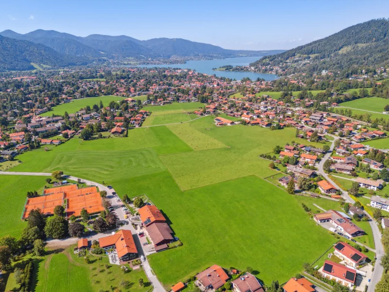 Titelbild - Grundstück kaufen in Rottach-Egern - Attraktives und großzügiges Baugrundstück in exklusiver Lage von Rottach-Egern am Tegernsee