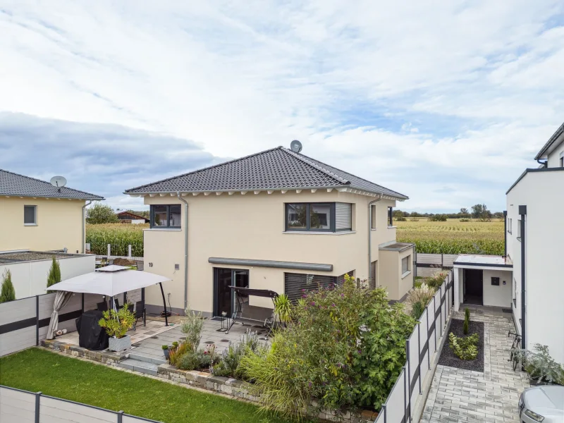 Traumhafter Neubau - Haus kaufen in Wyhl am Kaiserstuhl - Traumhafter Neubau mit hochwertiger, luxuriöser Ausstattung in Wyhl am Kaiserstuhl