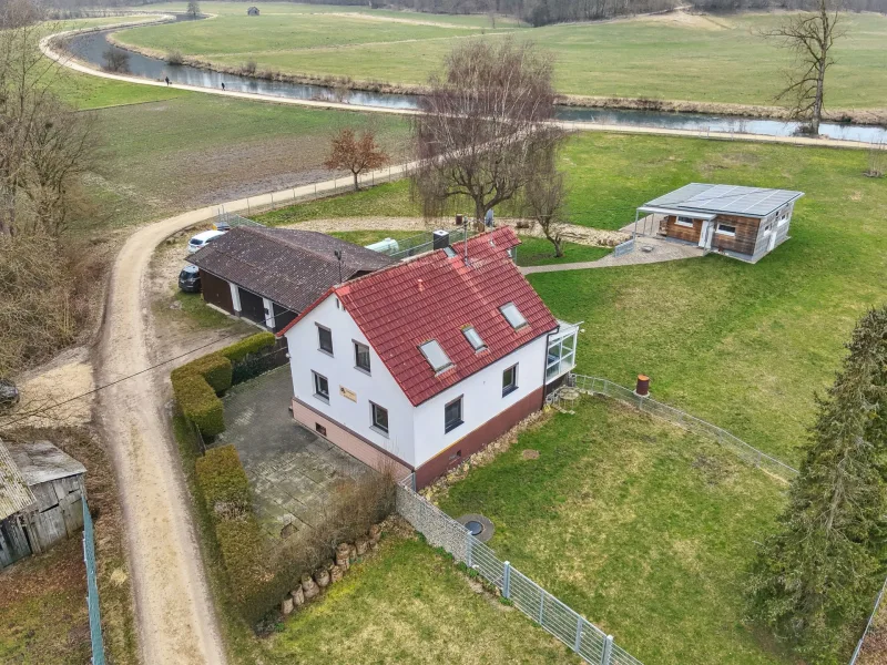 Titelbild - Haus kaufen in Herbrechtingen - Vielfältige Nutzungsmöglichkeiten in absoluter Alleinlage