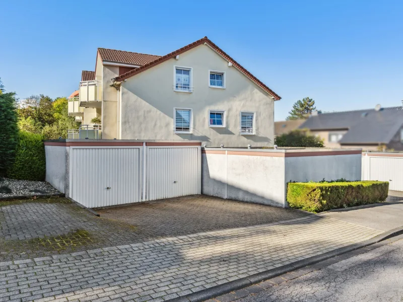 Hausansicht - Wohnung kaufen in Hagen - Erbpacht: Moderne 3-Zimmer-Erdgeschosswohnung in beliebter Lage von Hagen-Eppenhausen