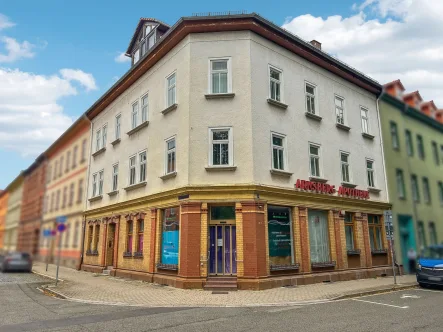 Titelbild - Haus kaufen in Arnstadt - Investmentobjekt im Herzen von Arnstadt: Vielseitiges Mehrfamilienhaus zur Entwicklung