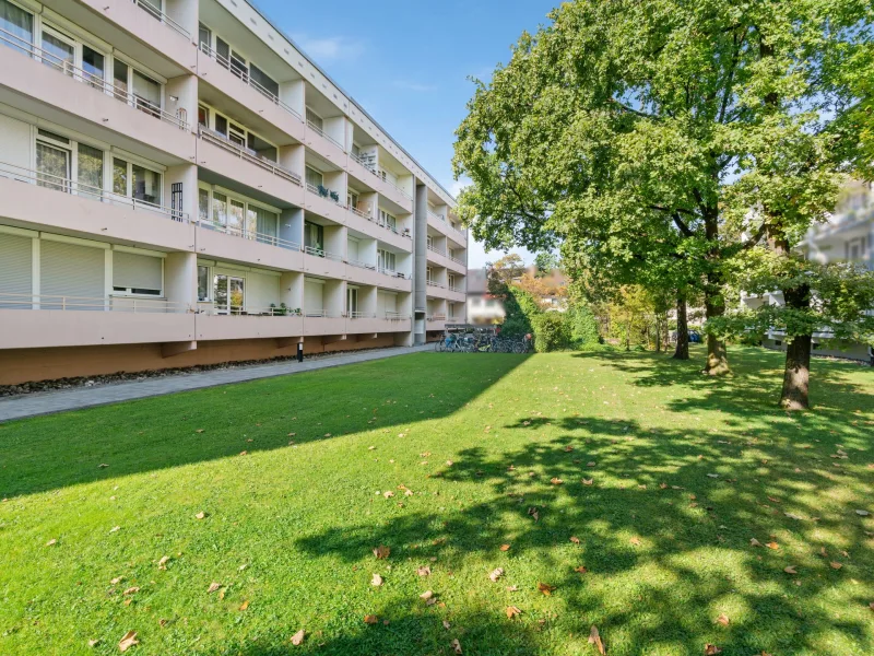 Rückansicht - Wohnung kaufen in München - Gepflegtes Apartment mit hervorragender Infrastruktur in direkter Umgebung