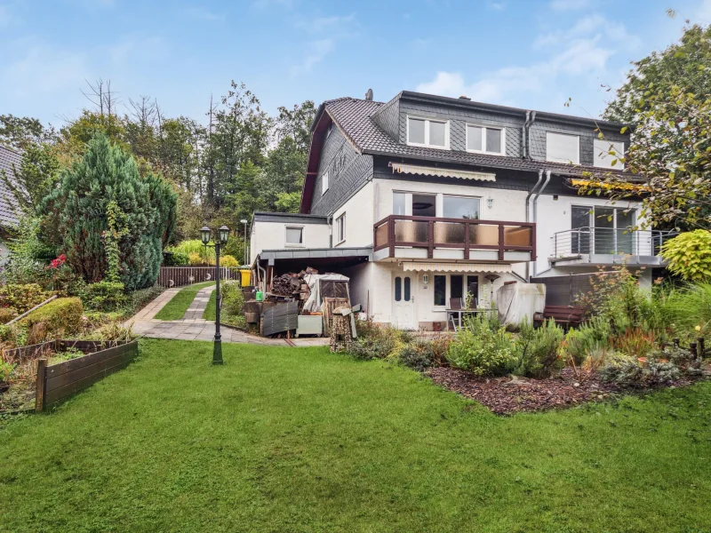 Gartenansicht - Haus kaufen in Radevormwald - Wunderschöne Doppelhaushälfte im Grünen und ruhiger Wohnlage von Radevormwald-Dahlhausen