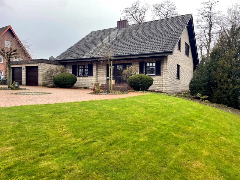 Titel - Haus kaufen in Wallenhorst - Herrschaftliches Anwesen mit parkähnlichem Grundstück in Wallenhorst inklusive Baupotenzial!