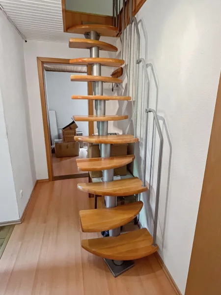 Treppe zum Dachgeschoss