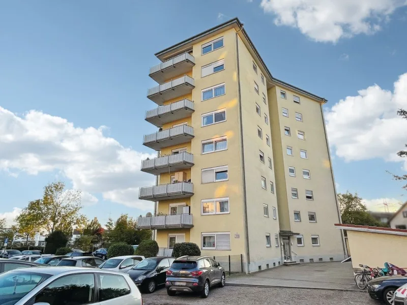 Hausansicht - Wohnung kaufen in Wiesloch - Vermietete 3-Zimmer-Wohnung mit großem Balkon in Wiesloch