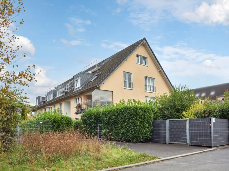 Außenansicht - Wohnung kaufen in Hürth - Attraktive Zwei-Zimmerwohnung in ruhiger Lage von Hürth-Efferen