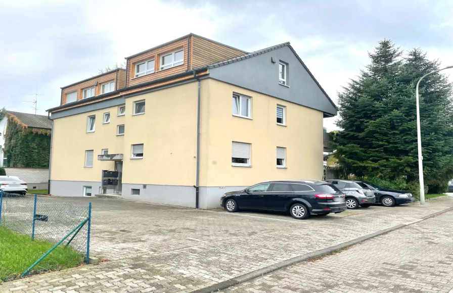 Objektansicht - Wohnung kaufen in Jockgrim - Charmante 2-Zimmer-Wohnung mit Balkon in ruhiger Lage von Jockgrim