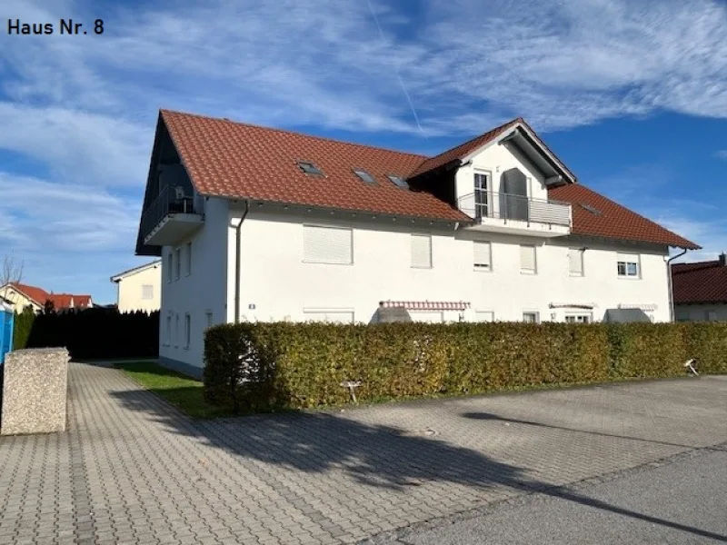 Haus Nr. 8 - Wohnung kaufen in Osterhofen - TOP für Kapitalanleger - 8 vermietete Eigentumswohnungen in Osterhofen im Paket, Wohnanlage