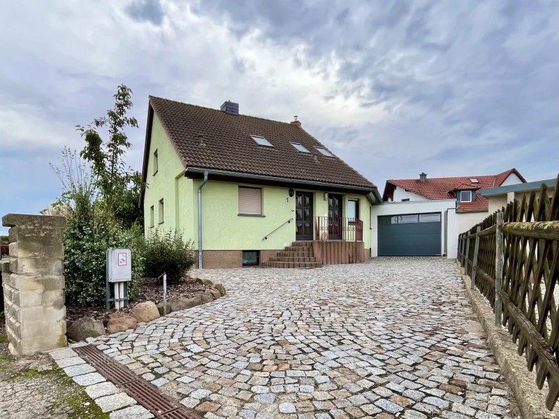 Vorderansicht - Haus kaufen in Riesa - Freistehendes Doppelhaus in ruhiger Lage mit unverbaubarem Blick in die Natur in Riesa OT Merzdorf