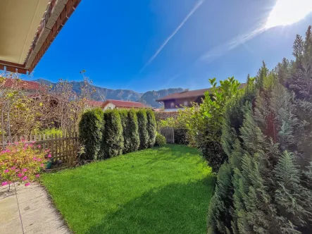 Garten mit Ausblick - Wohnung kaufen in Inzell - Seniorengerechte 2-Zimmer-Erdgeschosswohnung in Inzell