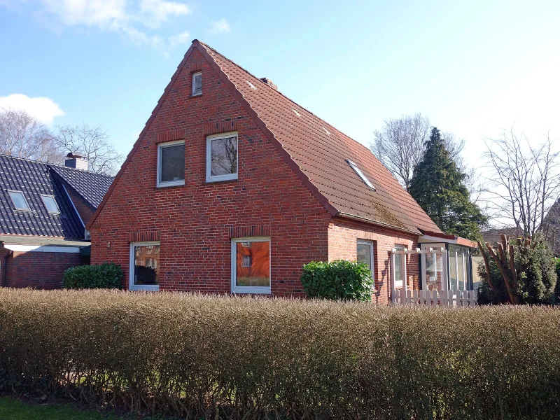 Headphoto - Haus kaufen in Brunsbüttel - Gepflegtes Einfamilienhaus in ruhiger Lage auf Erbbaugrundstück in Brunsbüttel