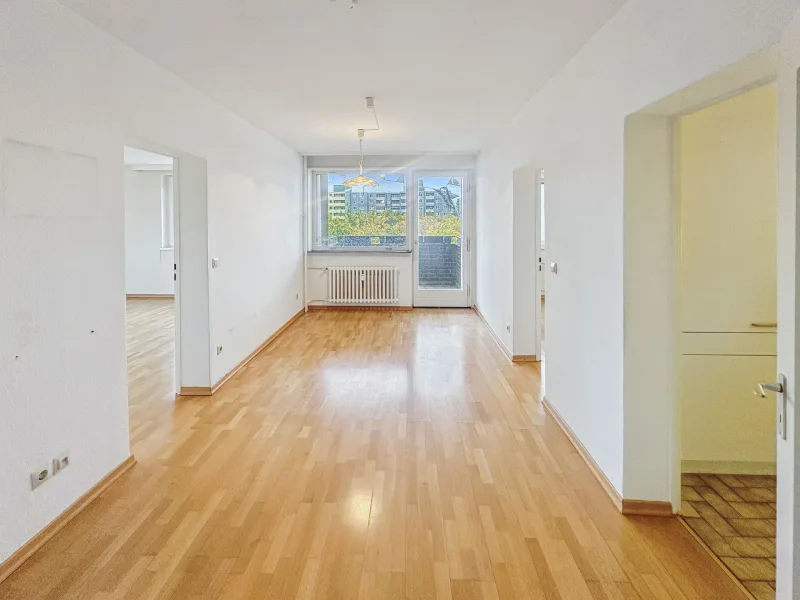 Flur - Wohnung kaufen in Berlin - Perfekt geschnittene 3-Zimmer-Wohnung mit West-Balkon, Lift und Stellplatz