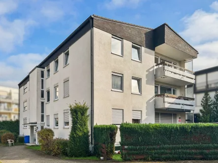 Hauptbild - Wohnung kaufen in Germering - Großzügige 2,5-Zimmer-Wohnung in Germering-Harthaus mit Westbalkon