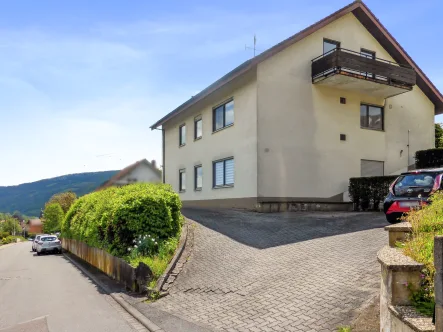 Titelbild - Haus kaufen in Collenberg - 4-Familienhaus für Anleger oder Aufteiler in Collenberg