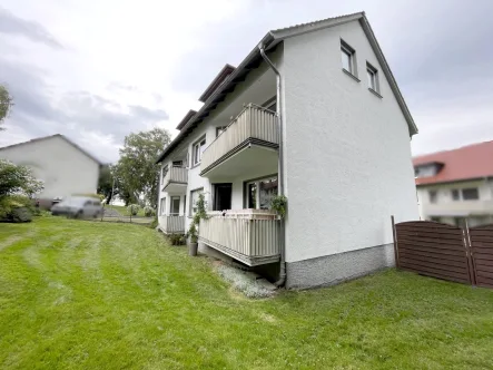 Außenansicht 1 - Wohnung kaufen in Detmold - Charmante 3-Zimmer-Wohnung mit Balkon in ruhiger Lage von Detmold