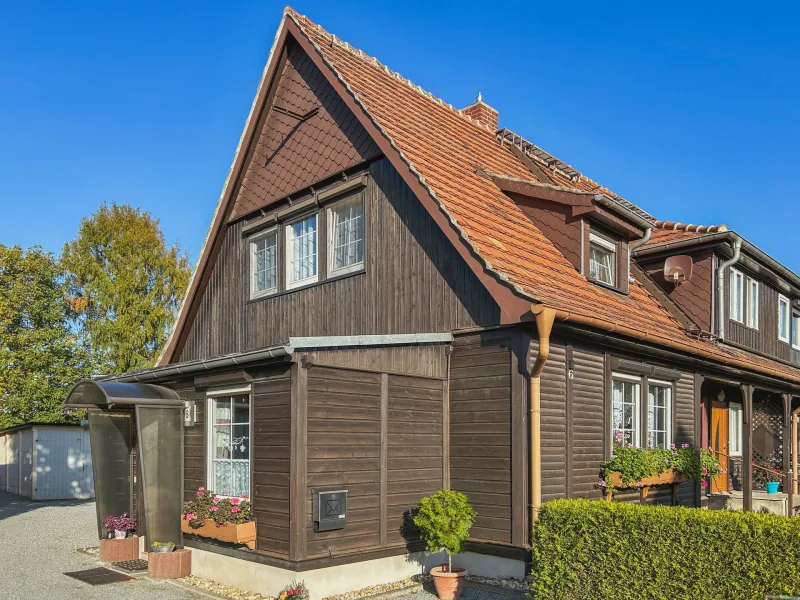 Titelbild - Haus kaufen in Niesky - Ein- oder Zweifamilienhaus durch Umbau mit 5-6 Zimmern in Niesky