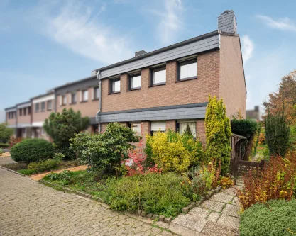 Titel - Haus kaufen in Tönisvorst - Reihenendhaus mit tollem Garten und viel Potenzial in ruhiger Lage von Tönisvorst-St. Tönis