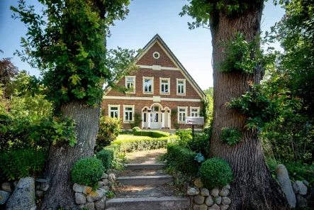 Der erste Eindruck - Haus kaufen in Sittensen - Modernes Leben und Arbeiten in historischen Gebäuden, Hofstelle zwischen Hamburg und Bremen 