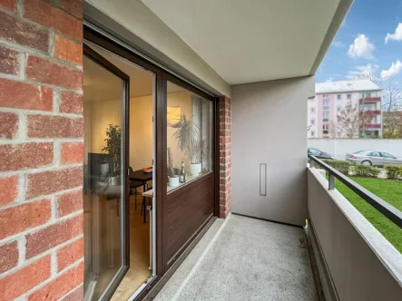 Balkon - Wohnung kaufen in Regensburg - Gepflegtes 1-Zimmer-Apartment im Regensburger Westen