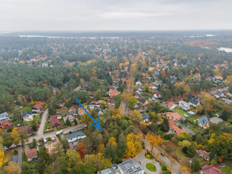 Ort und Grundstück von oben - Grundstück kaufen in Zeuthen - Baugrundstück für Ein- bis Zweifamilienhaus, rechteckige Form, in guter Lage von Zeuthen