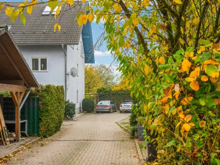 Hausansicht - Wohnung kaufen in Delitz am Berge - Gemütliche und  geräumige 3-Zimmer-Wohnung in Delitz am Berg