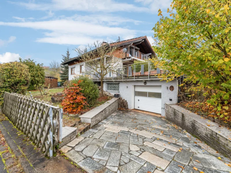 Hausansicht - Haus kaufen in Michelau im Steigerwald - Understatement pur! Einfamilienhaus in Michelau im Steigerwald