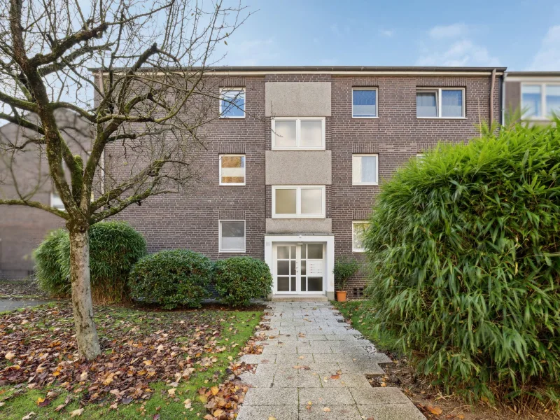 Titelbild - Wohnung kaufen in Düsseldorf - Gepflegte 3-Zimmer-Eigentumswohung mit Loggia in Düsseldorf Lörick