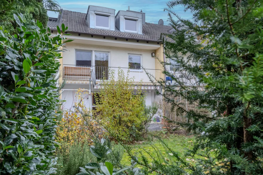 Hauptbild - Haus kaufen in Erding - Energetisch modernisiertes und gepflegtes Reihenmittelhaus in sehr gut angebundener Lage von Erding