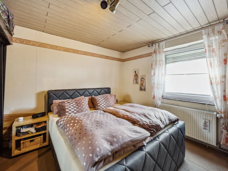 Schlafzimmer Ansicht 1