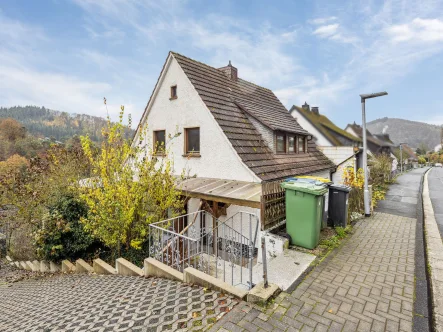 Hausansicht - Haus kaufen in Biedenkopf - Charmantes Einfamlienhaus in Biedenkopf